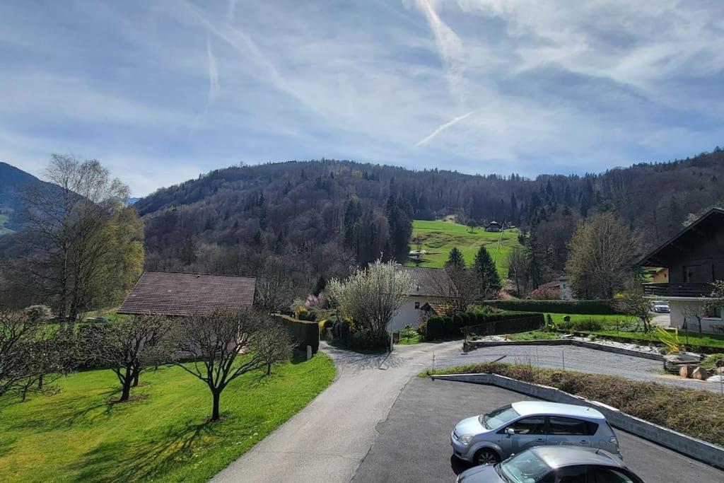 Superbe Appartement T2 Climatise, Idealement Situe Ugine Exterior foto